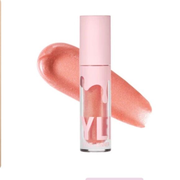 high gloss
0.11 fl oz | ultra-shine + comfort - Picture 2 of 5